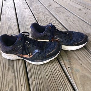 Saucony Ride 10’s - Women’s 11